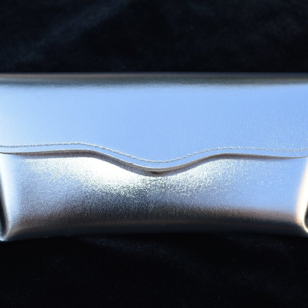 NEW REBECCA MINKOFF SILVER SUNGLASSES CASE WITH CLEANING CLOTH NWT